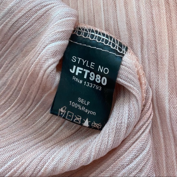 NWT: VICI Harper Embroidered Top TERRACOTTA - Picture 12 of 12